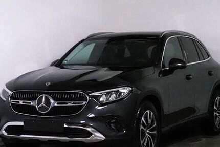 Mercedes-Benz GLC 220 2.701 km 53.439 &euro; Hof 95030