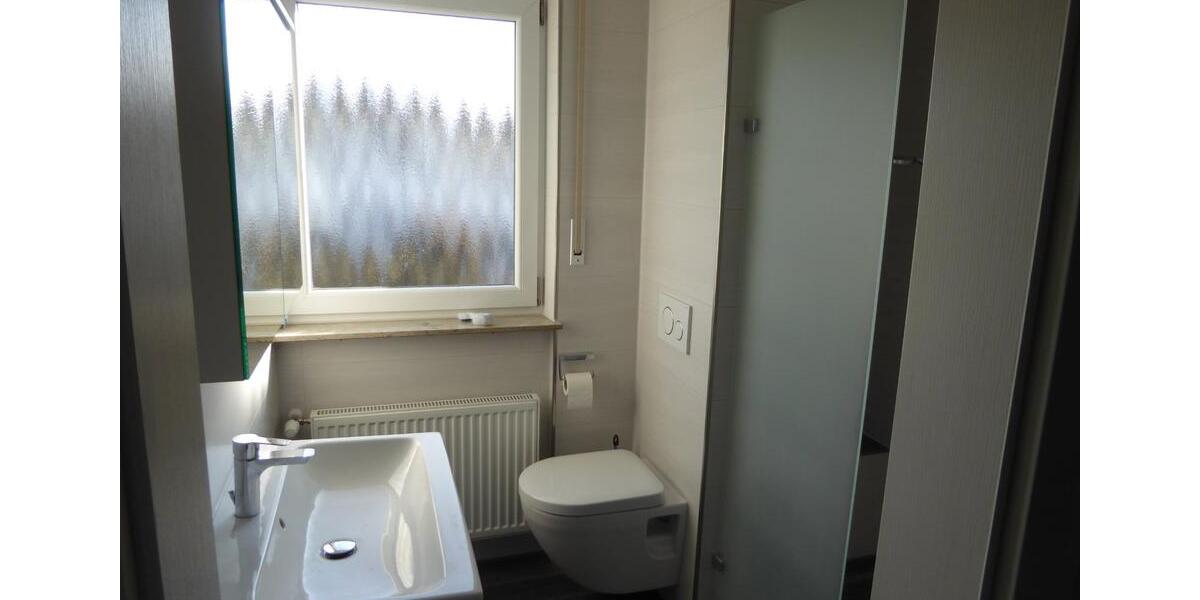 Reihenhaus Neckartenzlingen - 4 Zimmer, 102 m&sup2;, 1.200&euro; | Angebot:24854272