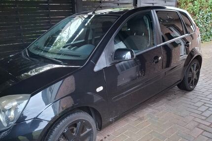 Ford Fiesta 139.000 km 2.399 &euro; Hohenlockstedt 25551