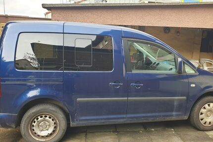 VW Caddy 120.998 km 4.000 &euro; Holzminden 37603