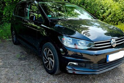 VW Touran 98.000 km 20.400 &euro; Rülzheim 76761