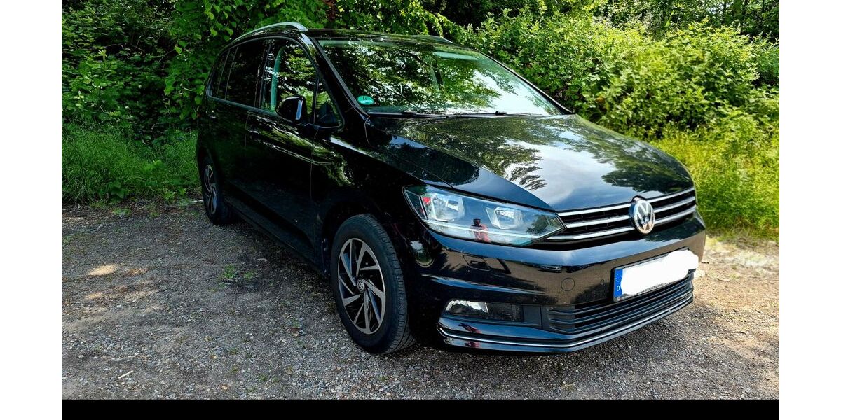 VW Touran 98.000 km 20.400 &euro; Rülzheim 76761