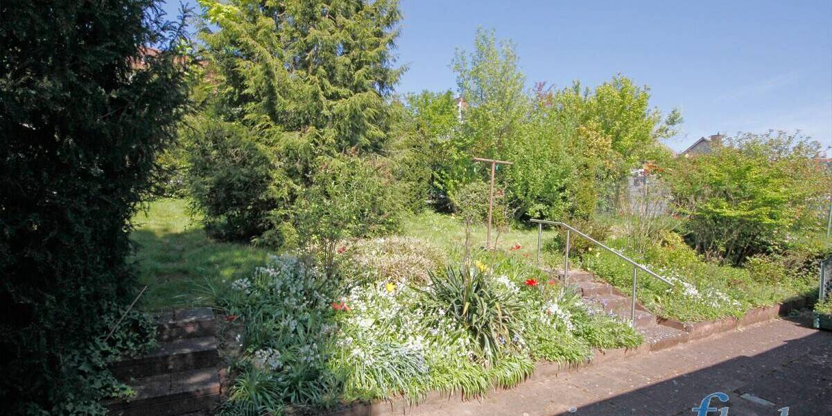 Mehrfamilienhaus, Wohnhaus Püttlingen - 6 Zimmer, 265.000&euro; | Angebot:26376561