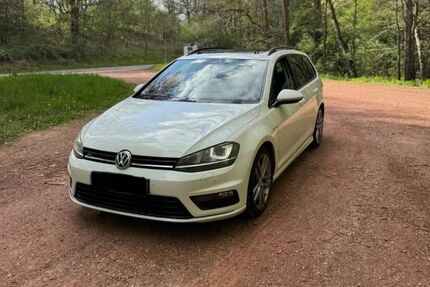 VW Golf 299.800 km 7.400 &euro; Merzig 66663