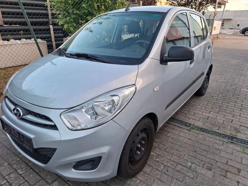 i10