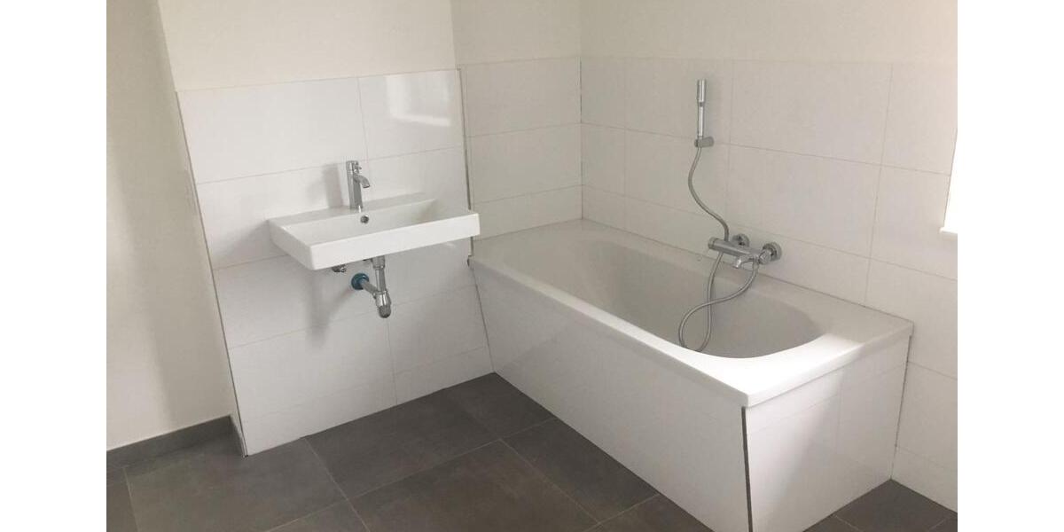 Etagenwohnung Wiesenburg/Mark Mark - 2 Zimmer, 65 m&sup2;, 750&euro; | Angebot:25350482