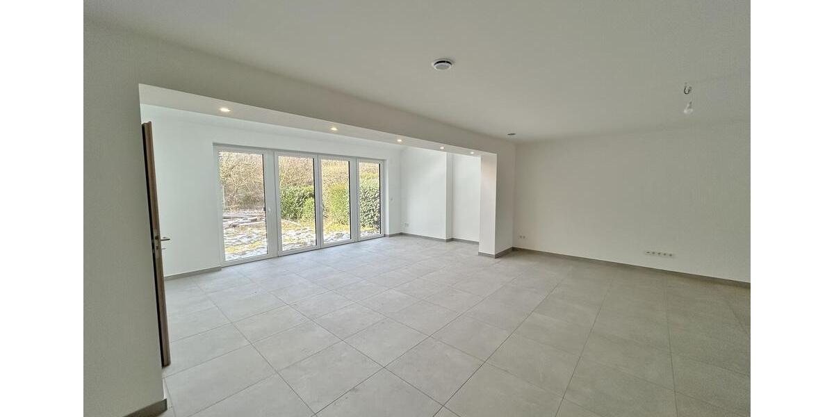 Einfamilienhaus Stuhr - 6 Zimmer, 205 m&sup2;, 2.100&euro; | Angebot:25477673