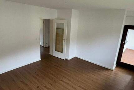 Wohnung Saarbrücken Alt-Saarbrücken - 3 Zimmer, 72 m&sup2;, 700&euro; | Angebot:25690932