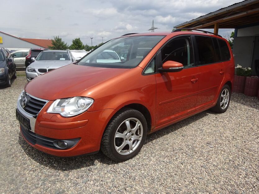 VW Touran 159.663 km 2.300 € Dresden 01219