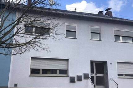 Mehrfamilienhaus in zentraler Lage in Rehlingen-Hemmersdorf zu vermieten !