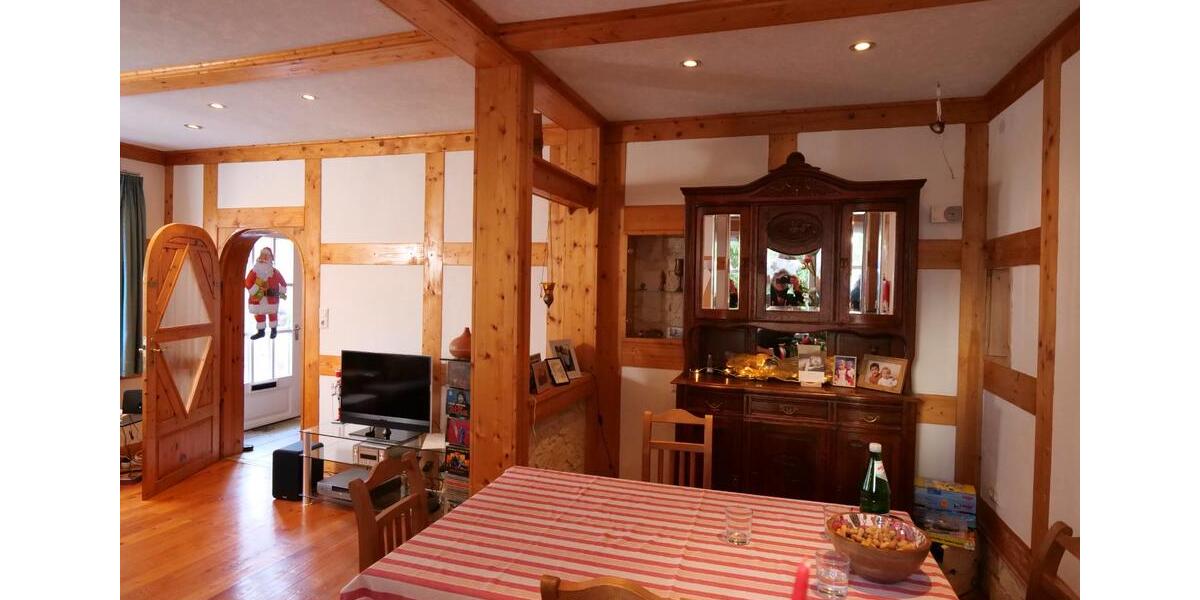 Einfamilienhaus Euskirchen - 3 Zimmer, 93 m&sup2;, 1.200&euro; | Angebot:26163636