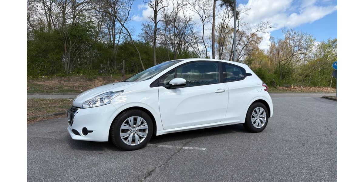 Peugeot 208 82.900 km 8.299 &euro; Mannheim 68309