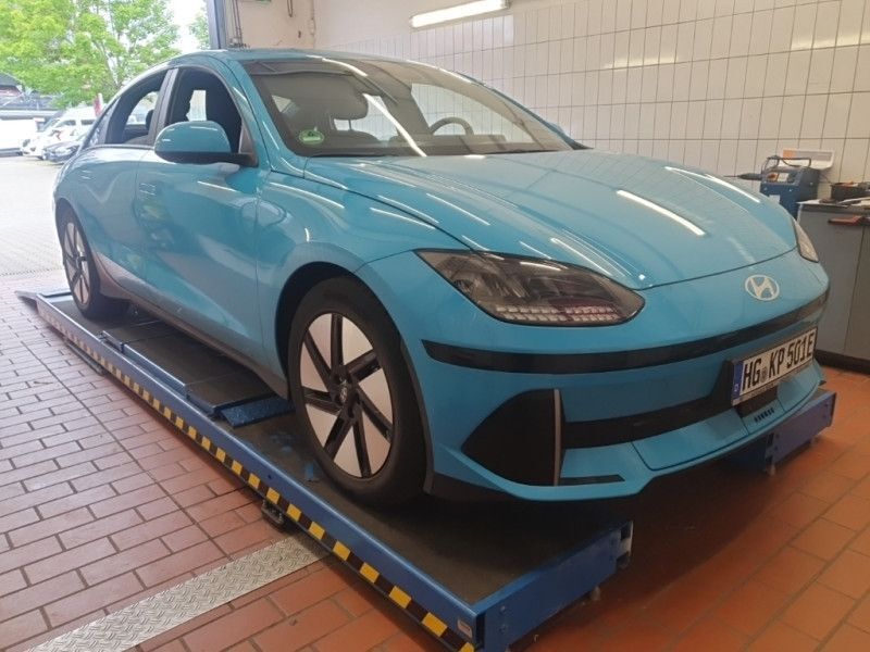 IONIQ 6