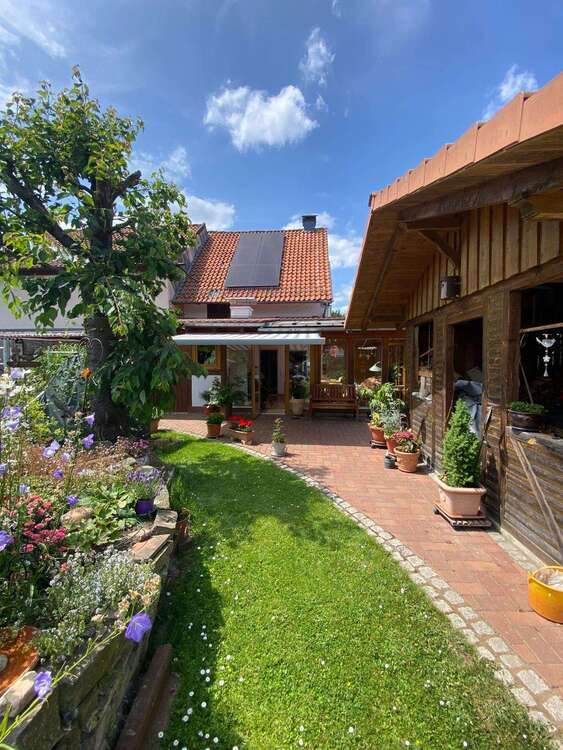 Haus zum Kaufen in Markoldendorf 329.000 € 211 m²