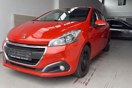 Peugeot 208 151.000 km 3.900 &euro; Mainz Kostheim 55246