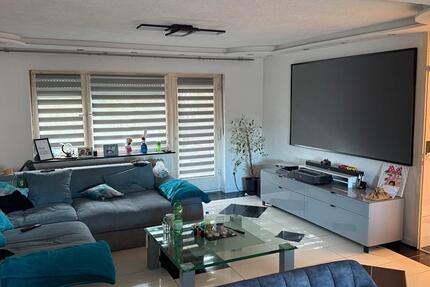 Haus Oberderdingen - 10 Zimmer, 202 m&sup2;, 520.000&euro; | Angebot:24679193