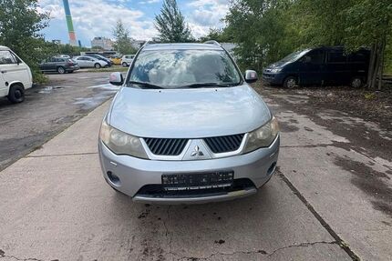 Mitsubishi Outlander 186.000 km 2.200 &euro; Chemnitz 09114