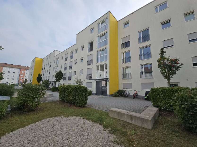 Wohnung zum Mieten in Landshut 825 € 62.55 m²