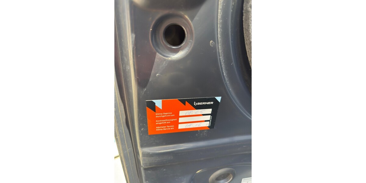 VW Golf VII Kombi 150.613 km 11.500 &euro; Berlin 10178