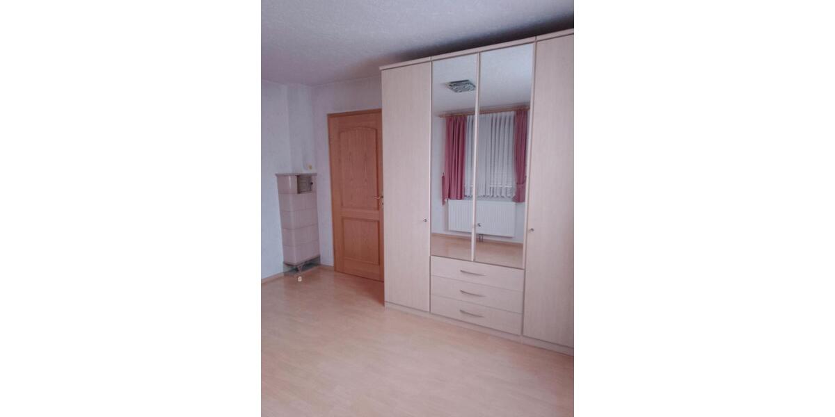 Einfamilienhaus Spaichingen - 6 Zimmer, 150 m&sup2;, 1.700&euro; | Angebot:26399279