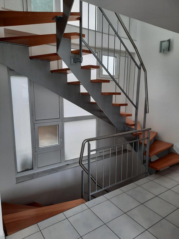 Niedernhall! Großes Einfamilienhaus mit Blick ins Kochertal