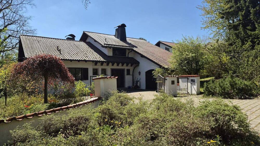 Einfamilienhaus Coburg - 7 Zimmer, 200 m&sup2;, 695.000&euro; | Angebot:26331145