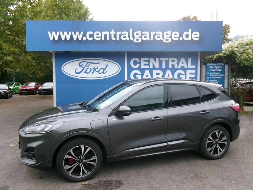 Ford Kuga 26.906 km 30.900 € Dillingen 66763