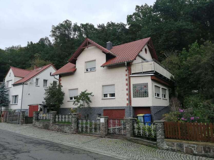 Haus zum Kaufen in Lichtenstein 149.000 € 212 m²