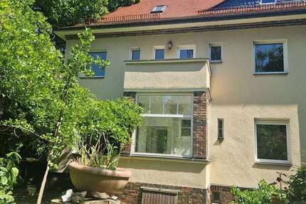 Haus Radebeul - 7 Zimmer, 200 m&sup2;, 2.400&euro; | Angebot:26695599