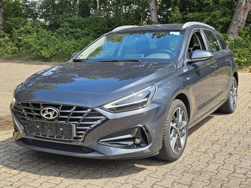 i30