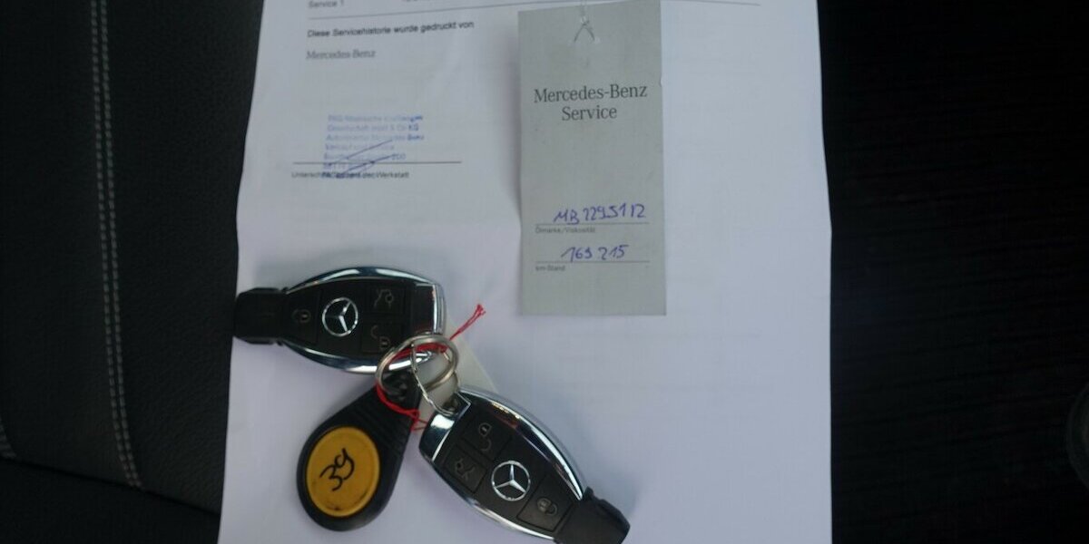 Mercedes-Benz C 250 Lim. 4Matic BlueTEC / d Distr. LED Burmester 175.800 km 19.950 &euro; Neumarkt/OPf 92318