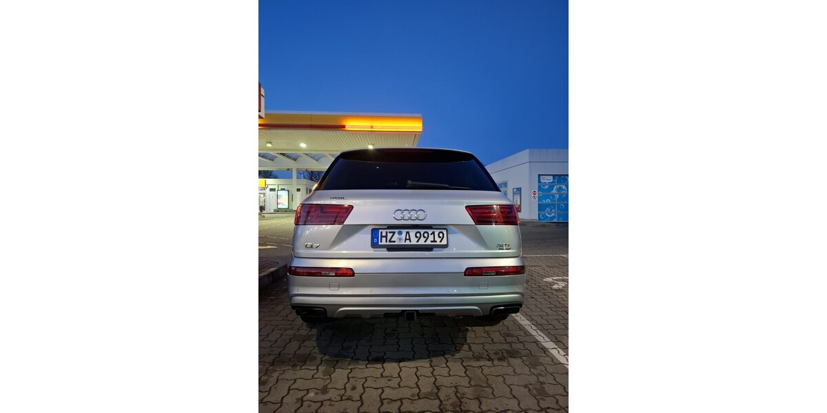 Audi Q7 170.000 km 25.000 &euro; Zossen 15806