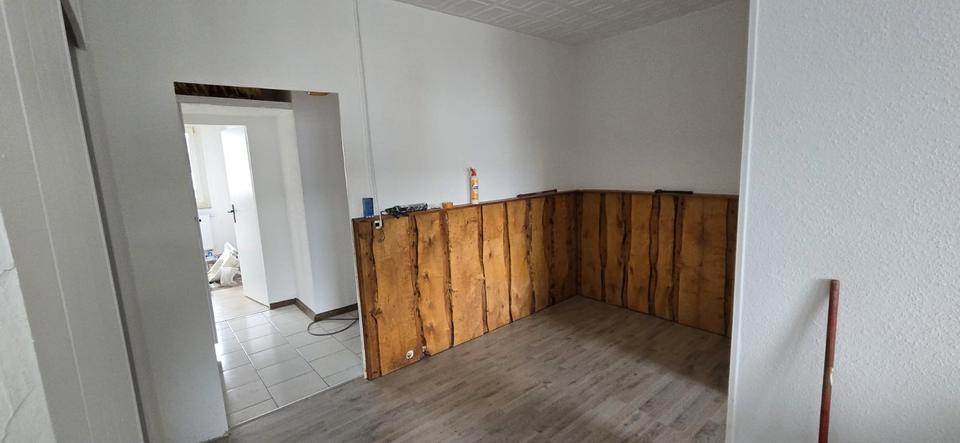 Etagenwohnung Mülsen - 4 Zimmer, 70 m&sup2;, 350&euro; | Angebot:26313670
