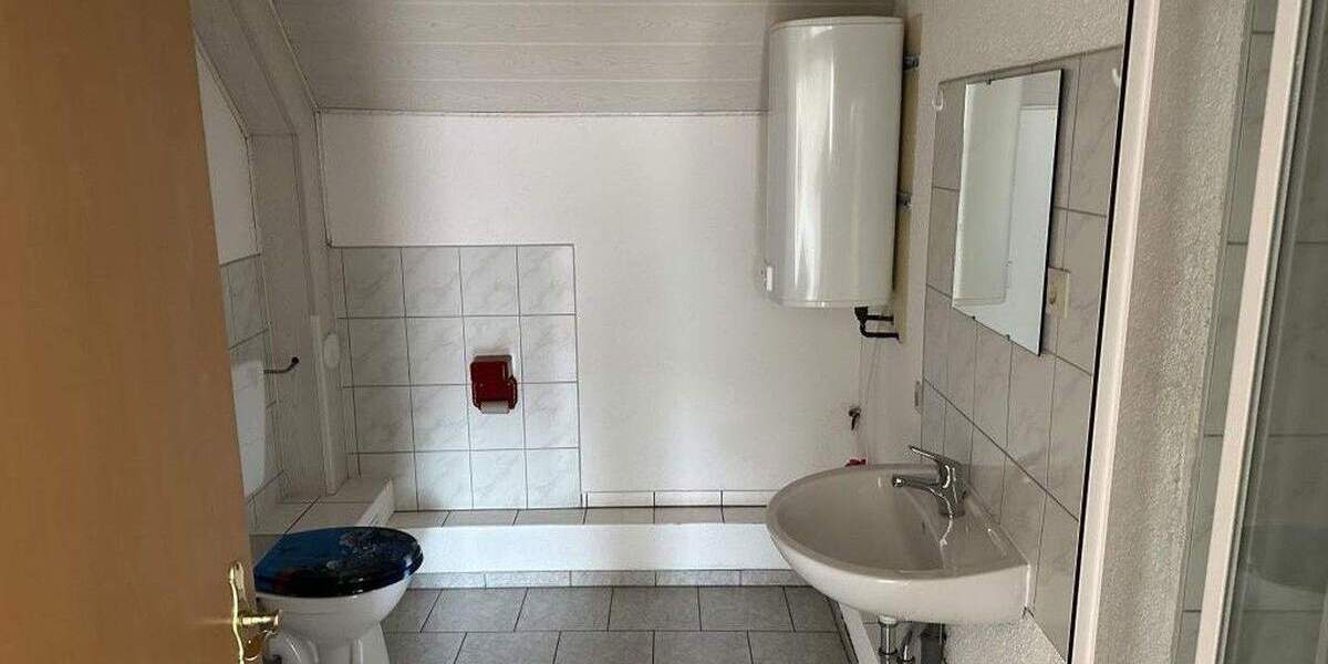 Mehrfamilienhaus, Wohnhaus Röblingen am See Röblingen am See - 1 Zimmer, 220 m&sup2;, 260.000&euro; | Angebot:25820146