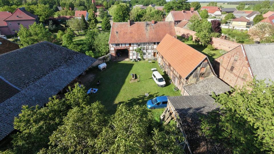 Bauernhaus, Landhaus Kalbe (Milde) - 8 Zimmer, 200 m&sup2;, 125.000&euro; | Angebot:26709365