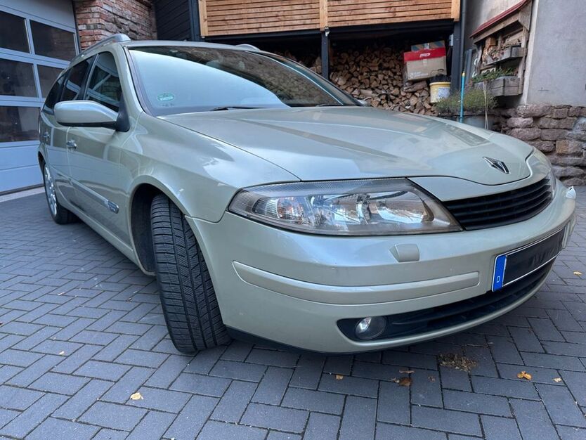 Renault Laguna 317.255 km 2.400 € Wettin-Löbejün 06193