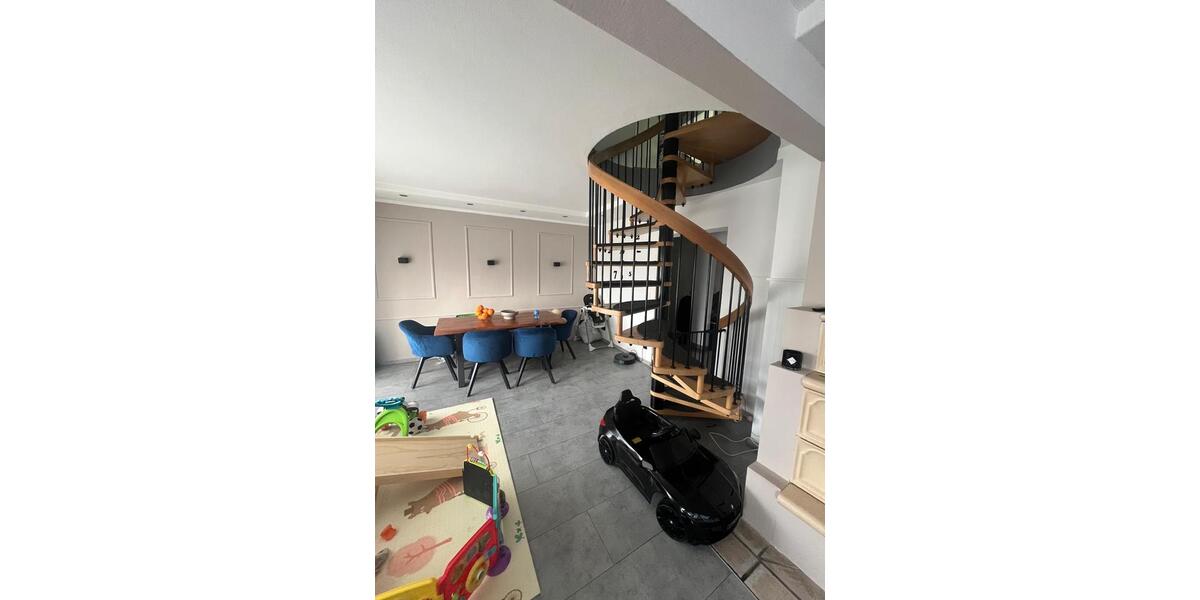 Maisonettenwohnung Burscheid - 5 Zimmer, 107 m&sup2;, 379.000&euro; | Angebot:24237533