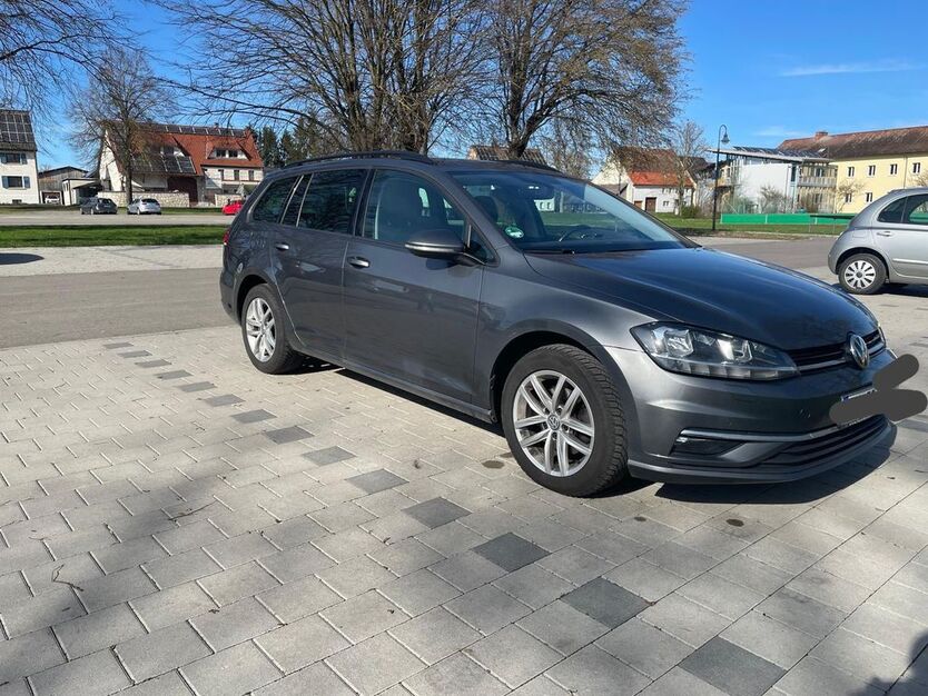 VW Golf 262.300 km 8.948 € Hirrlingen 72145
