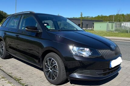 Skoda Fabia 77.500 km 8.250 &euro; Emden 26725