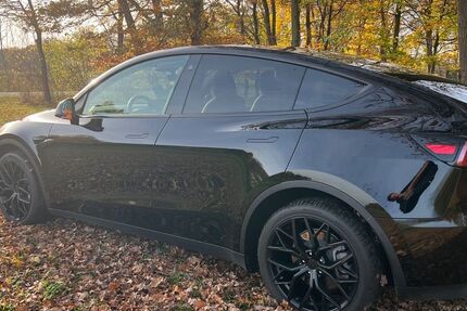 Tesla Model Y 34.000 km 31.999 € Harpstedt 27243