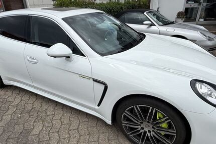 Porsche Panamera 160.000 km 32.000 &euro; Bielefeld 33699