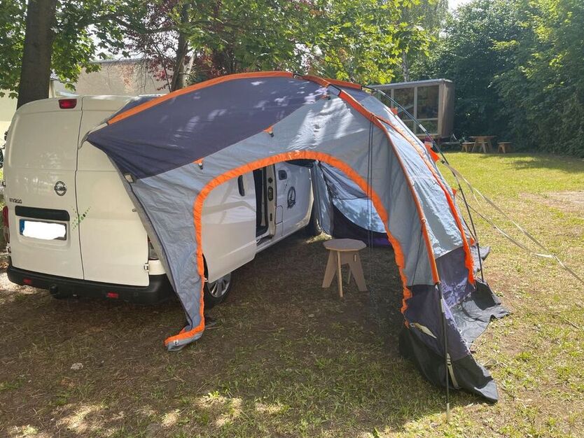 NV200