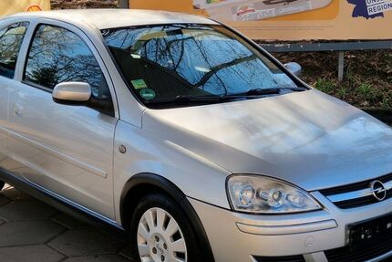 Opel Corsa 151.000 km 2.350 &euro; Berlin 13405