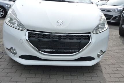 Peugeot 208 94.000 km 4.999 &euro; Trappenkamp 24610