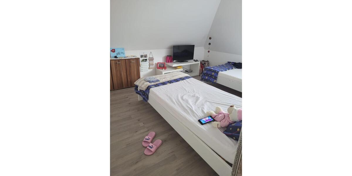 Mehrfamilienhaus, Wohnhaus Reutlingen Orschel-Hagen - 10 Zimmer, 181 m&sup2;, 750.000&euro; | Angebot:24699816