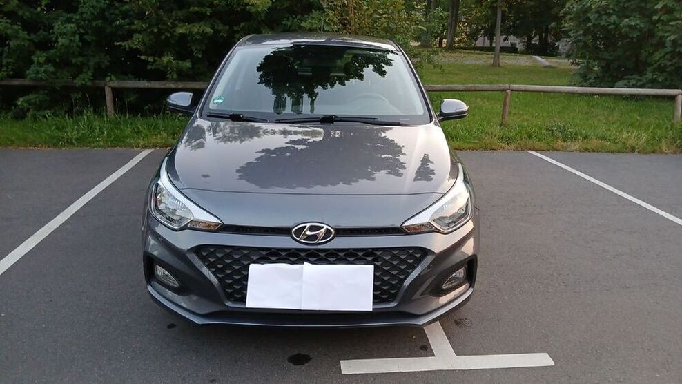 i20
