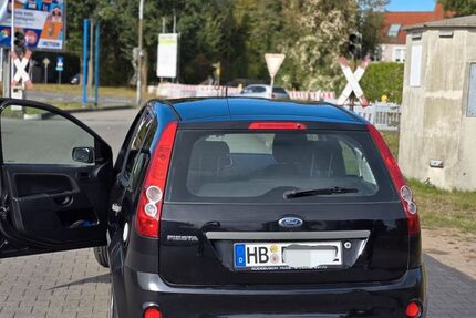 Ford Fiesta 256.000 km 1.750 € Bremen 28259