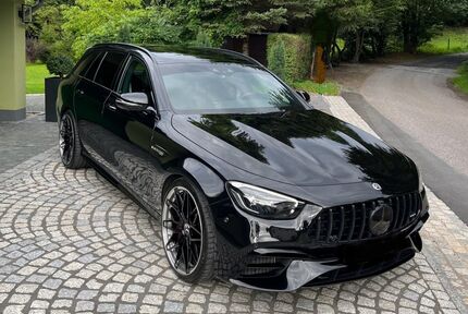 Mercedes E 63 AMG