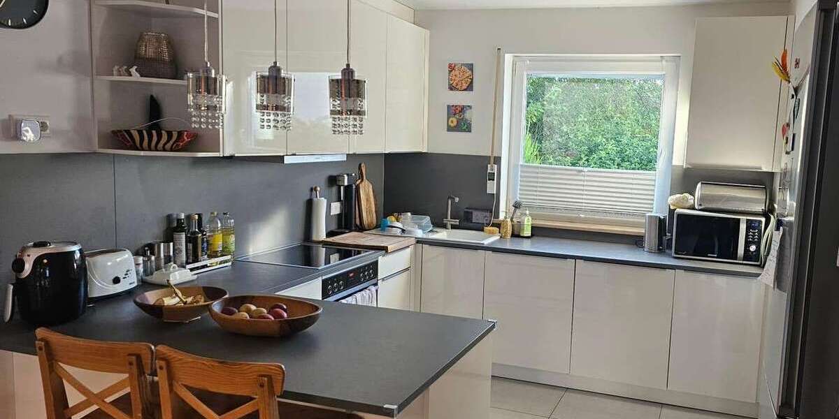 Einfamilienhaus Emmering - 5 Zimmer, 144 m&sup2;, 2.500&euro; | Angebot:26308320