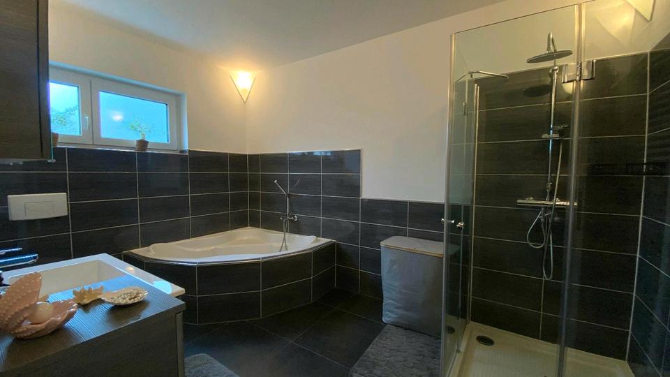 Hochparterre Kastellaun - 3 Zimmer, 90 m&sup2;, 230.000&euro; | Angebot:26020170